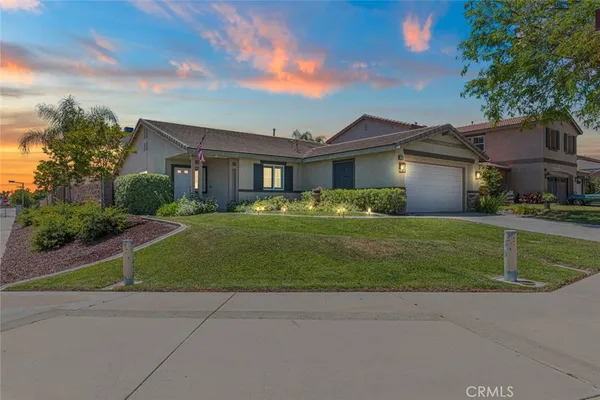 $560,000 | 25617 Mesa Edge Court, Menifee, CA 92585