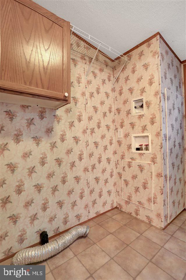 2560 Henry Road Chambersburg, PA 17202 - Photo 15 of 37 Gallery Image 15