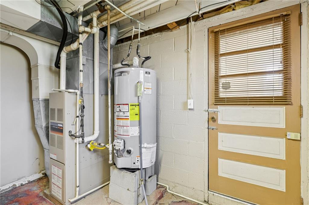 2422 Ridgewood Court New Castle, PA 16101 - Photo 39 of 50 a view of storage and utility room