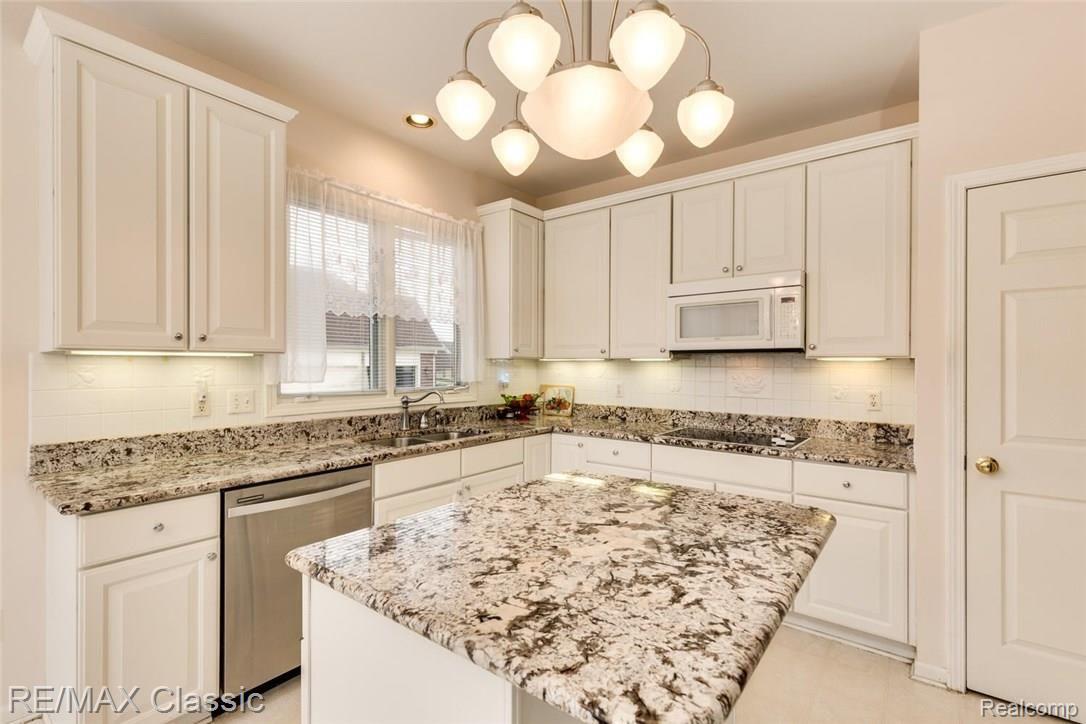 6976 Kennesaw Road Canton, MI 48187 - Photo 12 of 24 11 Kit 1.jpg