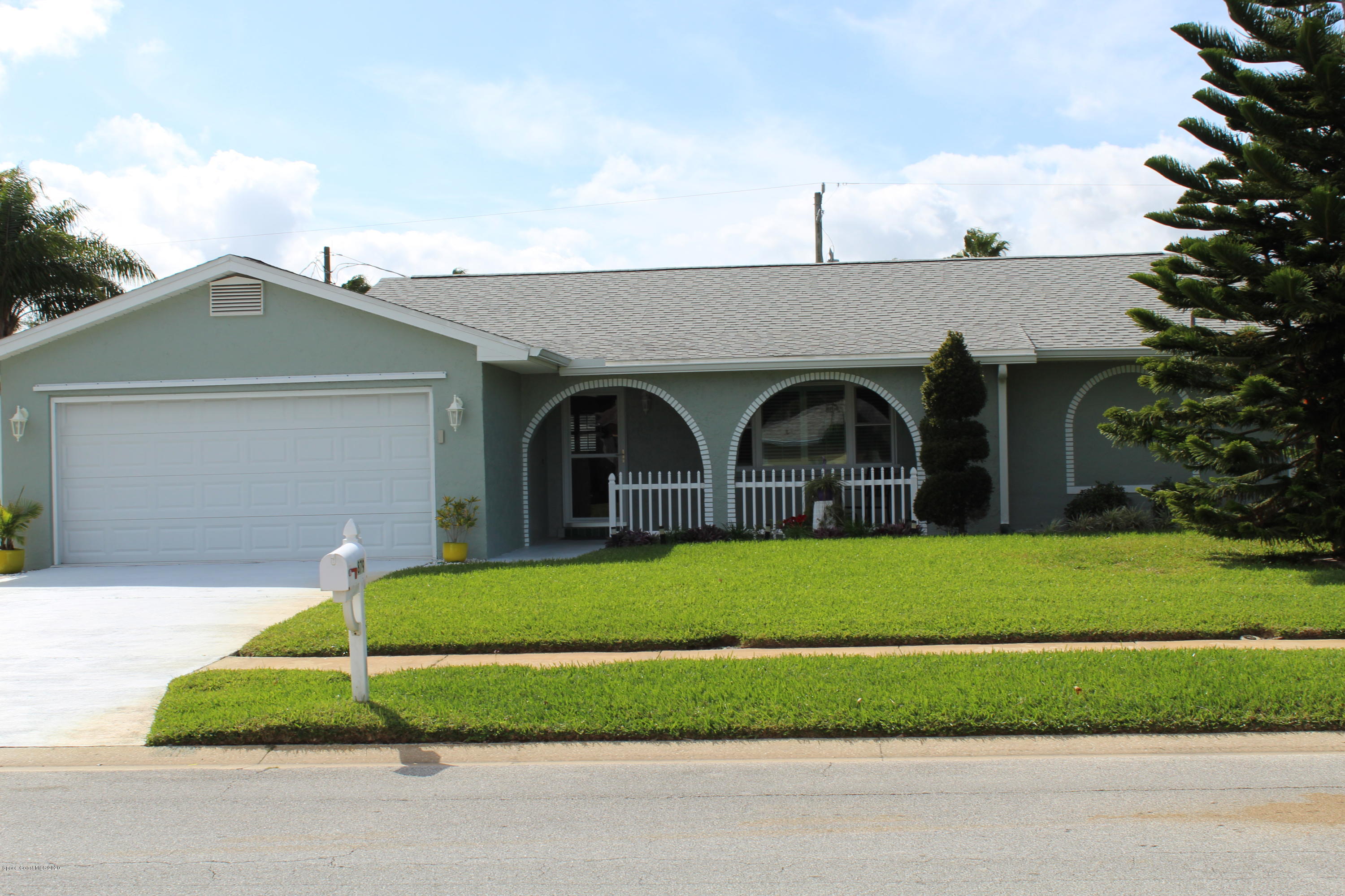 879 Brunswick Lane Rockledge, FL 32955 - Photo 2 of 13 IMG_0866