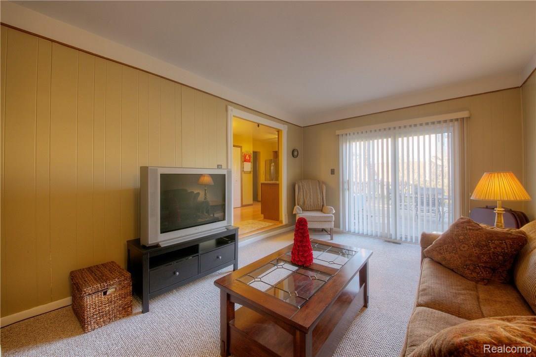 1333 Wagon Wheel Road Canton, MI 48188 - Photo 18 of 34 18 FR.jpg