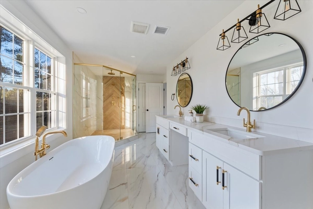 93 Center Street Hanover, MA 02339 - Photo 22 of 42