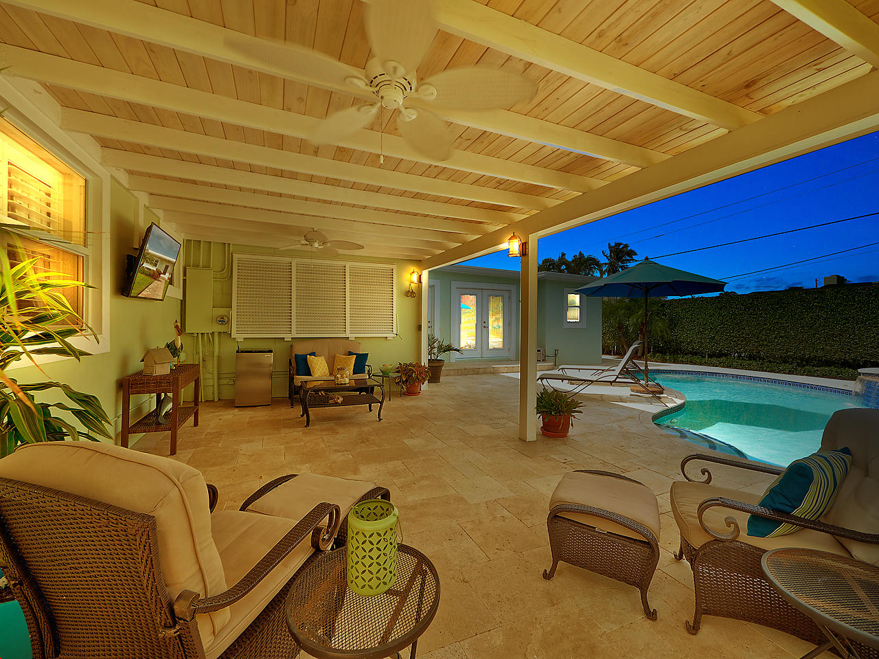 339 Leigh Road West Palm Beach, FL 33405 - Photo 13 of 17 Covered Patio
