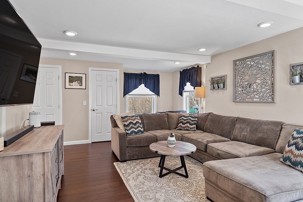 29 Old North Road Hudson, MA 01749 - Photo 14 of 40 Gallery Image 14
