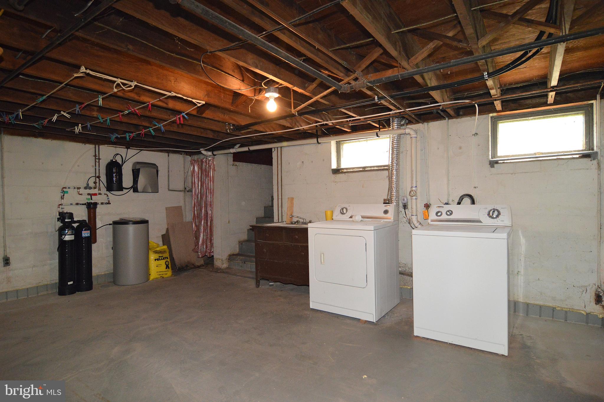 555 Gibraltar Road Reading, PA 19606 - Photo 31 of 40 Basement