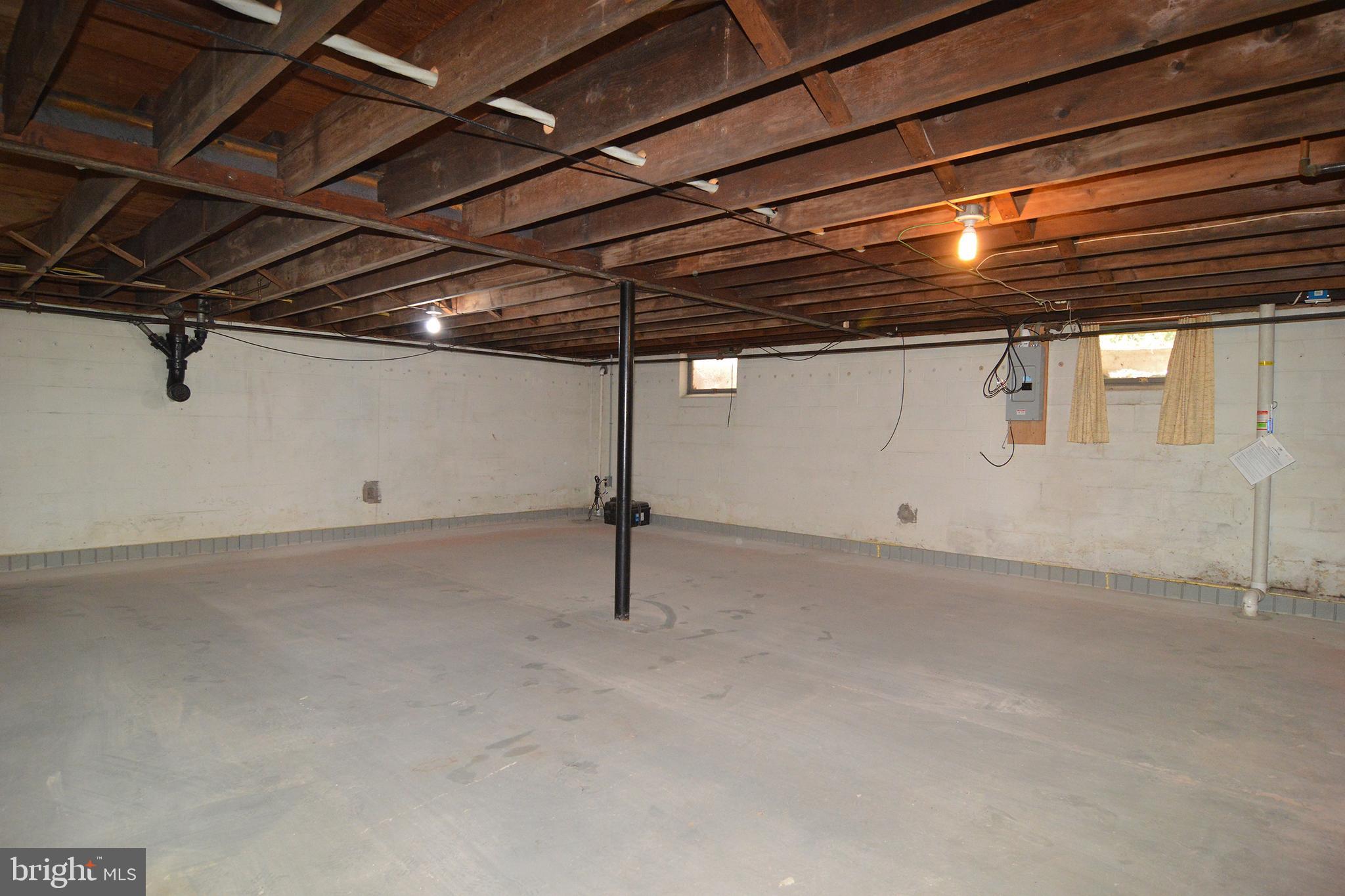 555 Gibraltar Road Reading, PA 19606 - Photo 34 of 40 Basement
