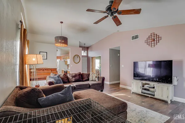$389,000 | Undisclosed Address, Bakersfield, CA 93312