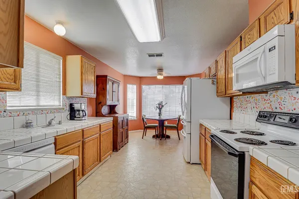 $389,000 | Undisclosed Address, Bakersfield, CA 93312