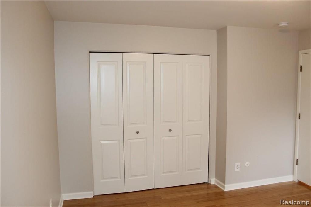 25301 Five Mile Road, Unit 121 Redford, MI 48239 - Photo 13 of 16