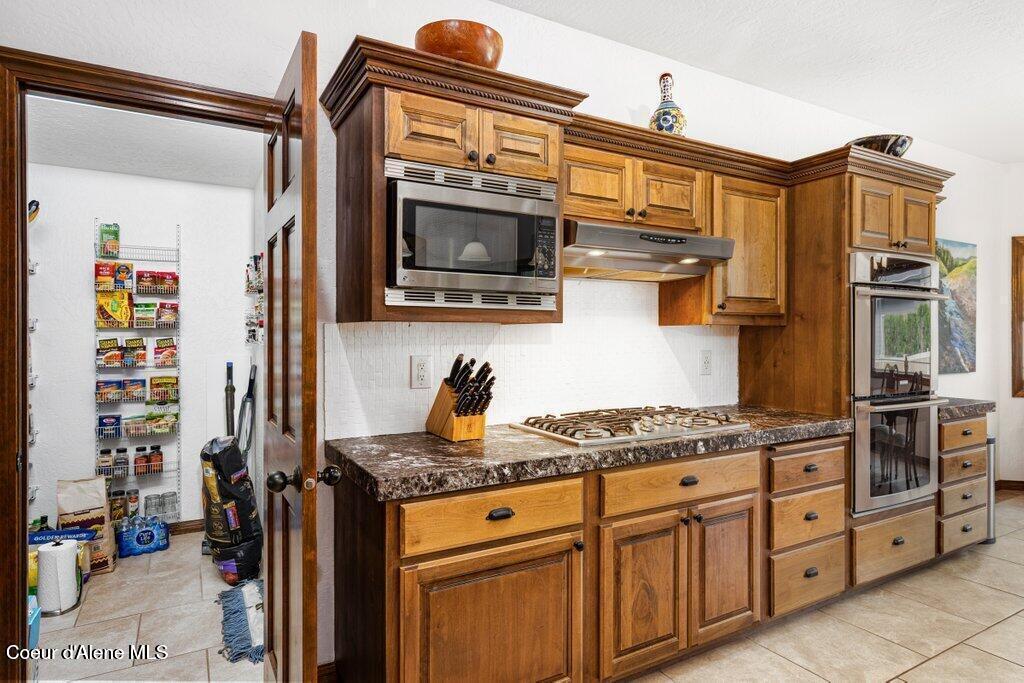 724 East Arena Loop Hayden, ID 83835 - Photo 20 of 53 20250522165302186524000000-o