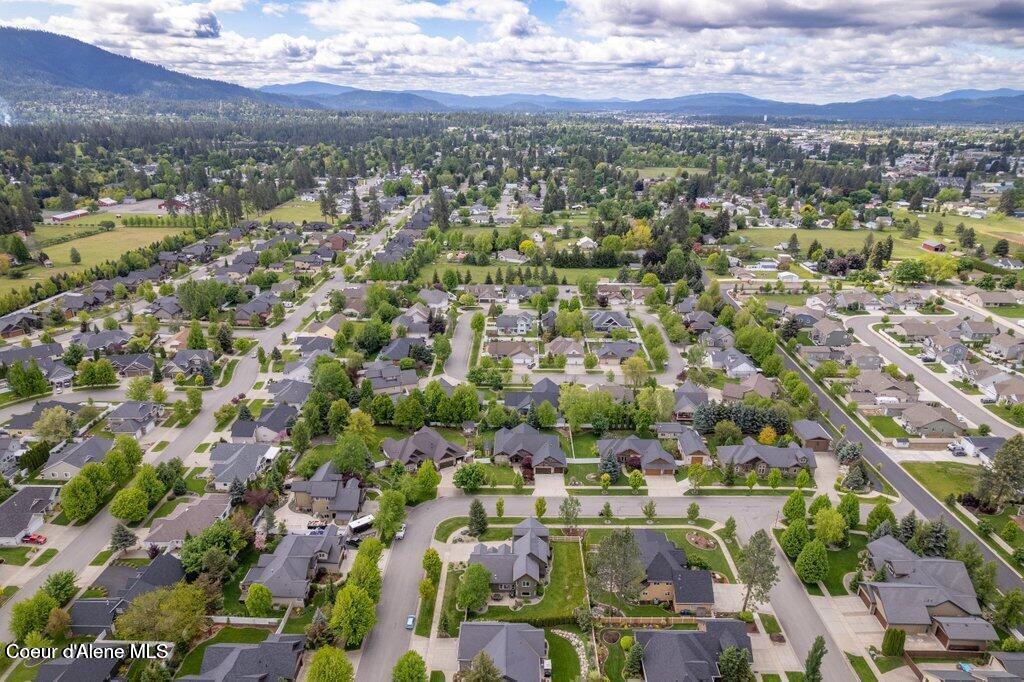 724 East Arena Loop Hayden, ID 83835 - Photo 50 of 53 20250522165241892341000000-o