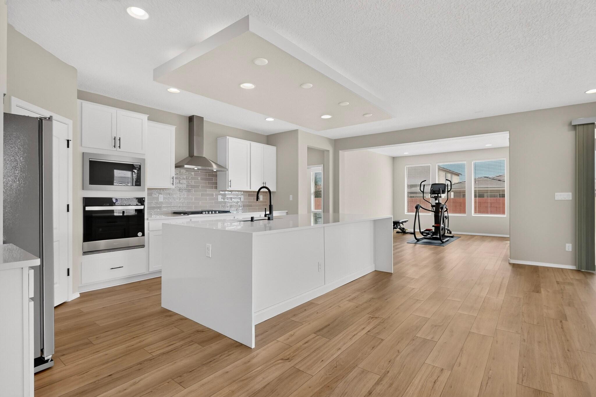 2343 Sandra Loop Northeast Rio Rancho, NM 87144 - Photo 9 of 58 Gallery Image 9
