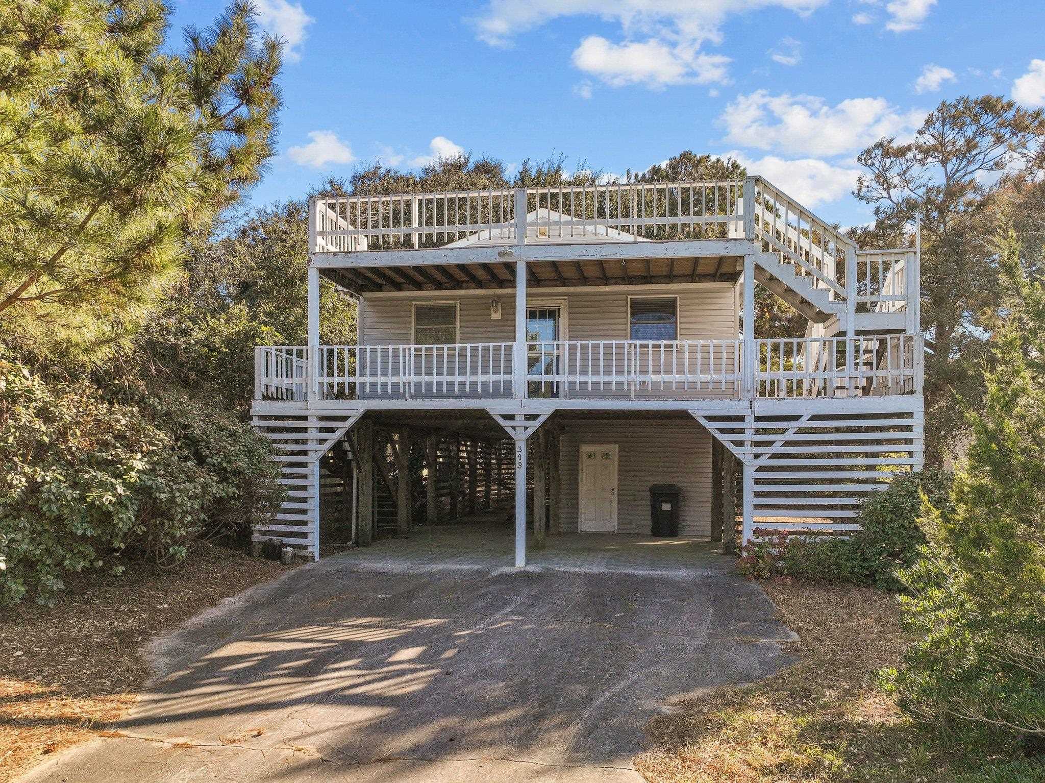 313 Wallace Street Kill Devil Hills, NC 27948 - Photo 1 of 39