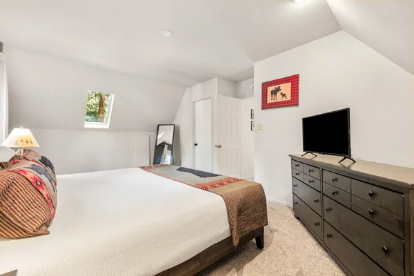 $499,900 | 52172 Acorn Lane, Idyllwild, CA 92549