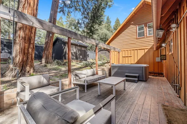 $499,900 | 52172 Acorn Lane, Idyllwild, CA 92549