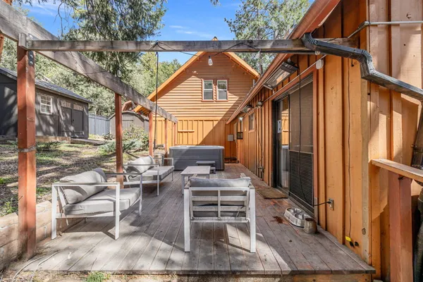 $499,900 | 52172 Acorn Lane, Idyllwild, CA 92549