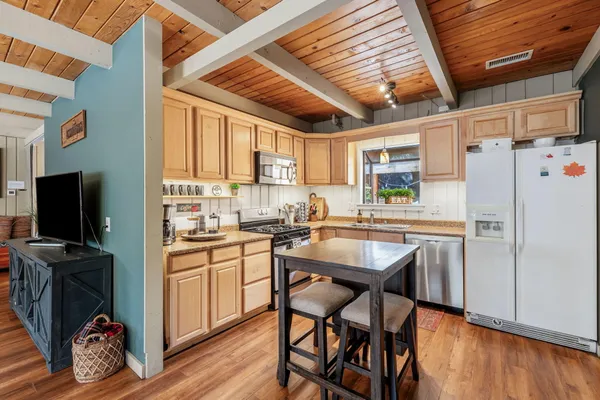 $499,900 | 52172 Acorn Lane, Idyllwild, CA 92549