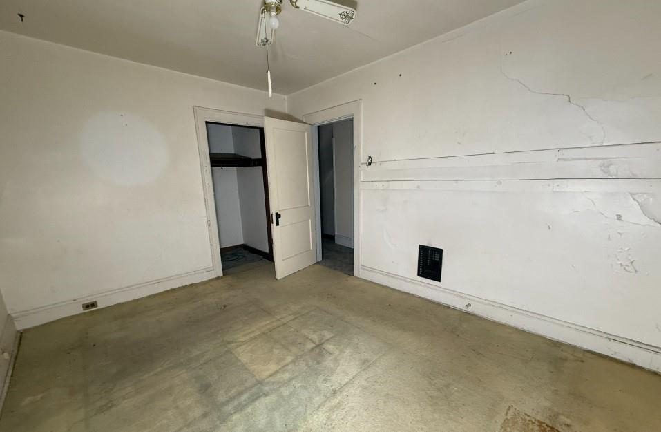 2831 Custer Avenue Pittsburgh, PA 15227 - Photo 15 of 28 a view of an empty room with a window