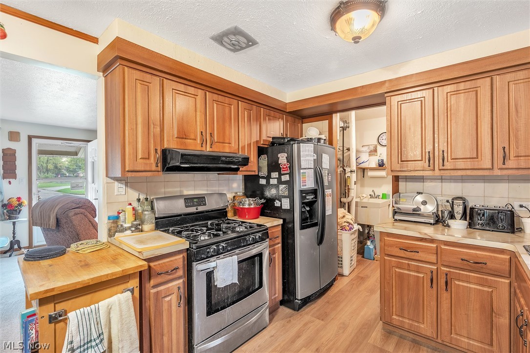 5916 Reynolds Road Mentor-on-the-Lake, OH 44060 - Photo 4 of 22 Kitchen