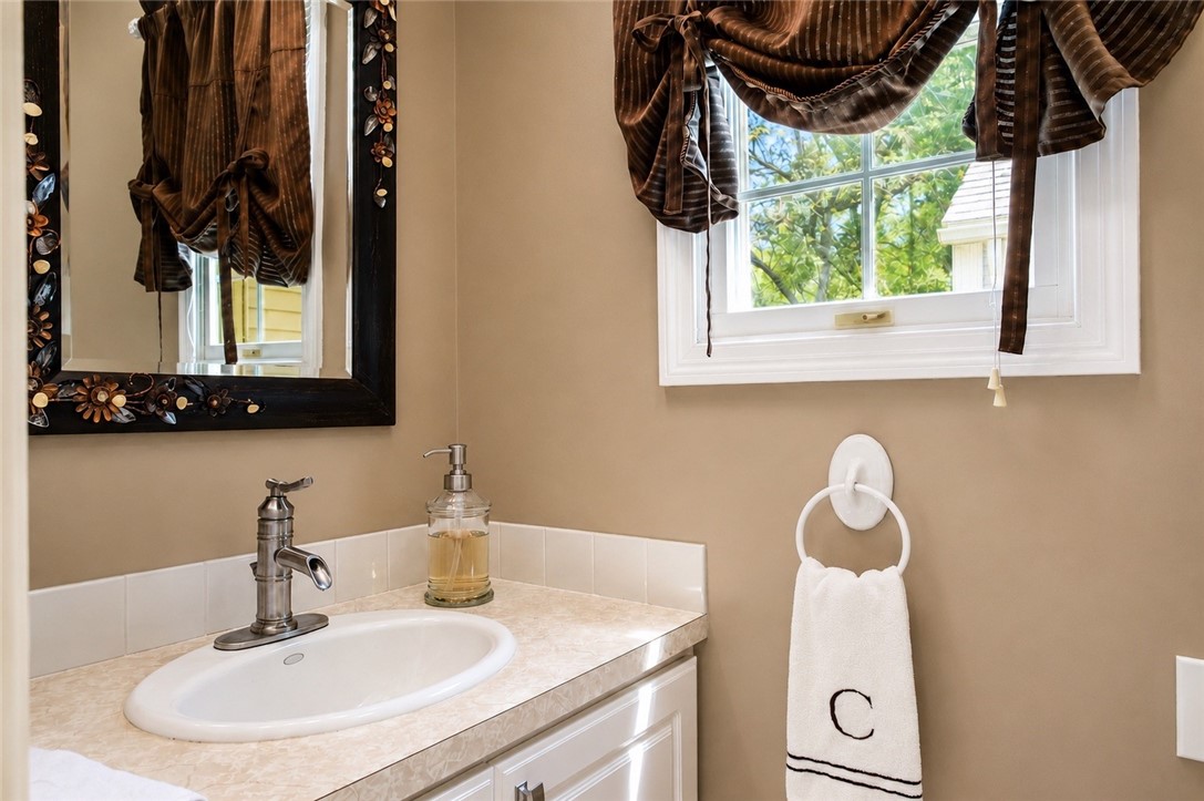 35 Leuba Road Coventry, RI 02816 - Photo 15 of 42
