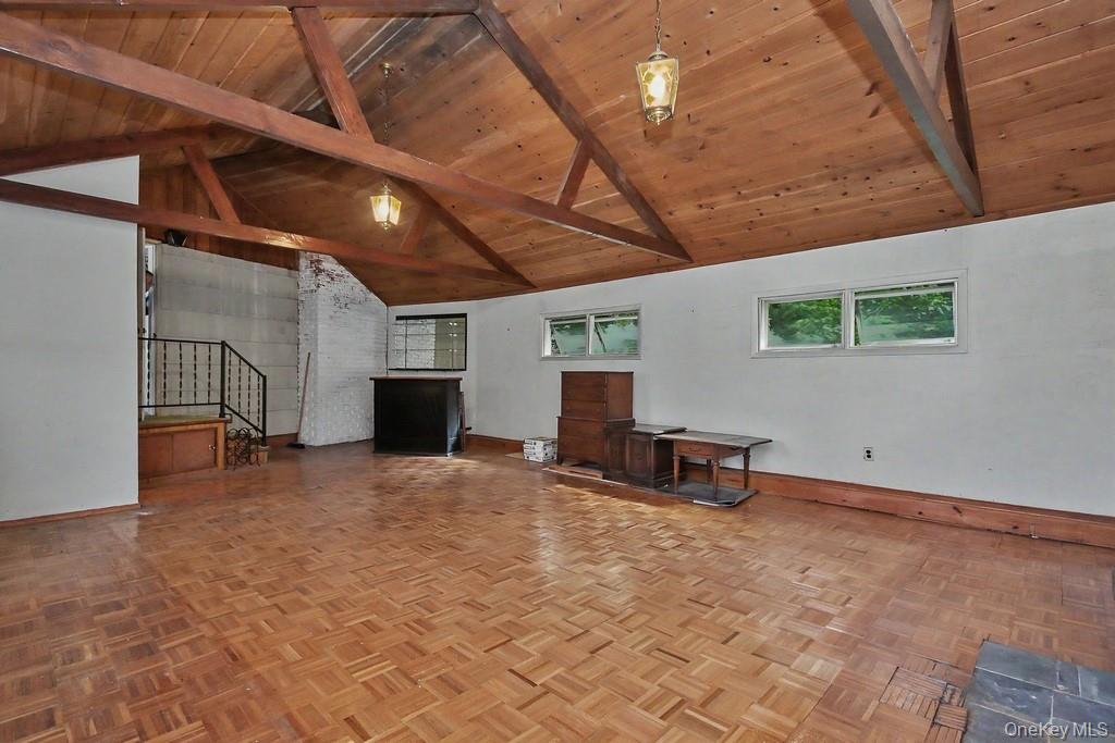 10 Lakeview Road Ossining, NY 10562 - Photo 22 of 38 Hobby Room has cathedral ceilings