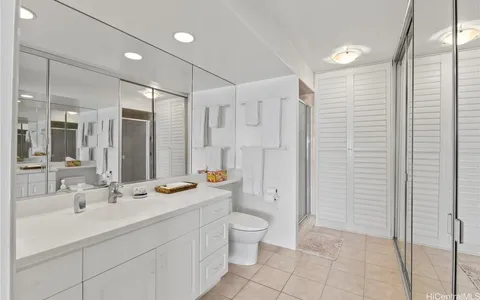 $2,500,000 | 2895 Kalakaua Avenue, Unit 1202, Honolulu, HI 96815