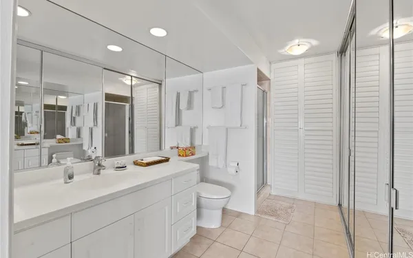 $2,500,000 | 2895 Kalakaua Avenue, Unit 1202, Honolulu, HI 96815
