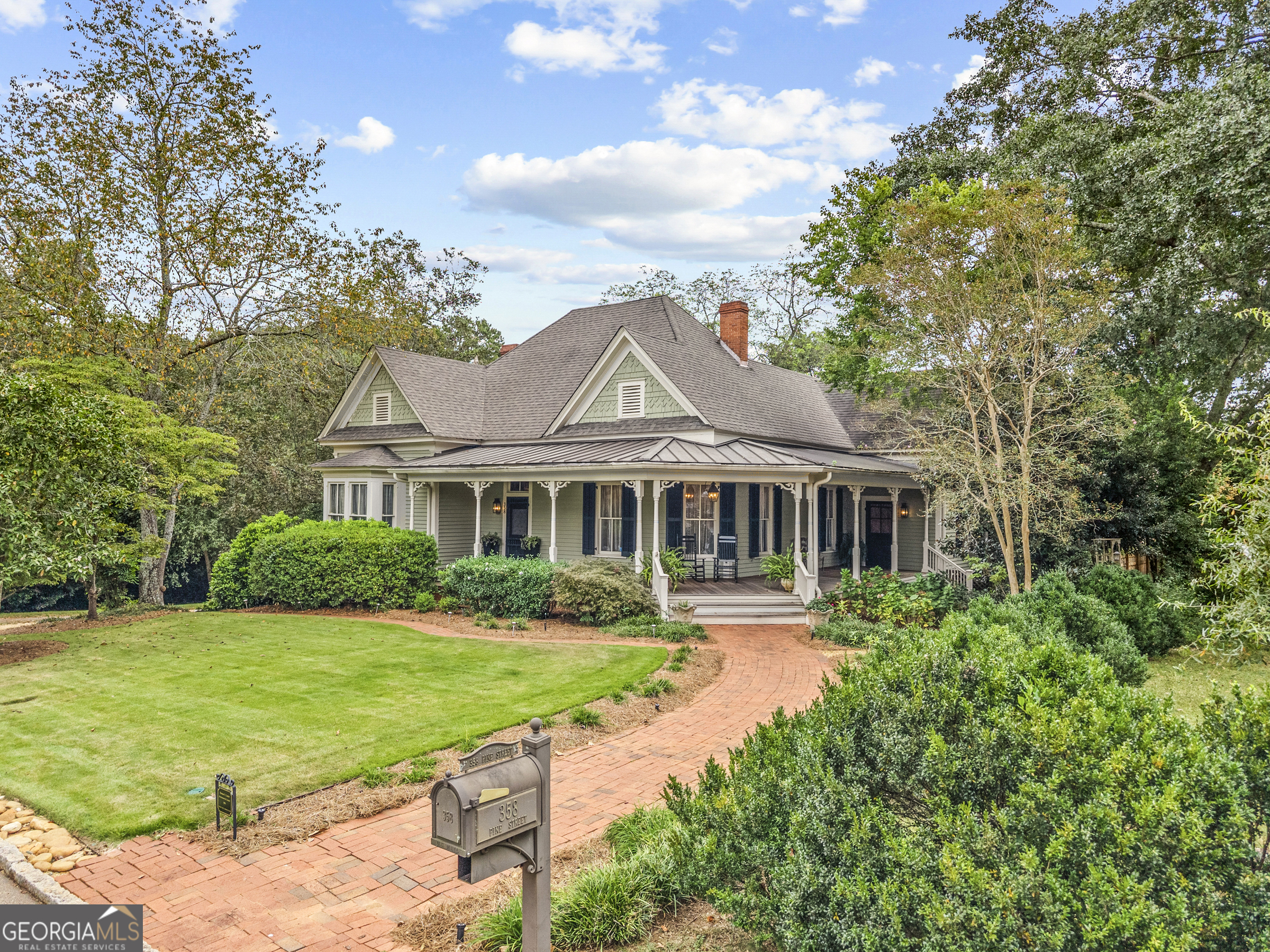 358 Pine Street Madison, GA 30650 - Photo 4 of 45