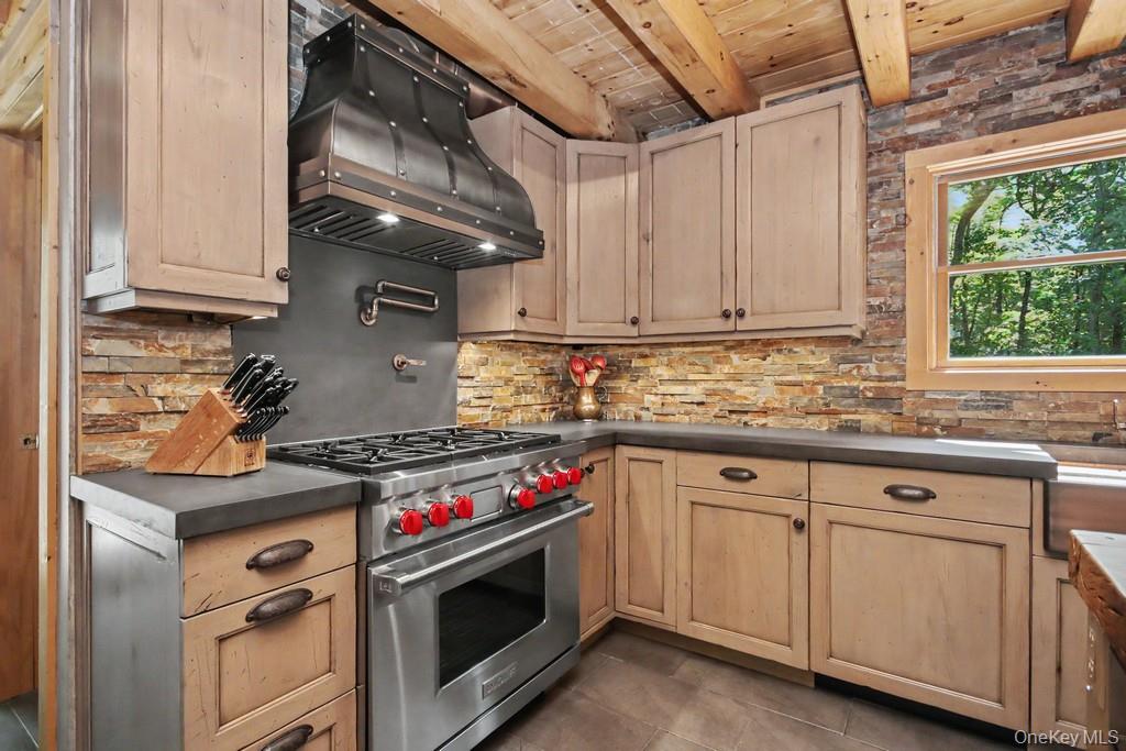33 Cimarron Road Putnam Valley, NY 10579 - Photo 14 of 49