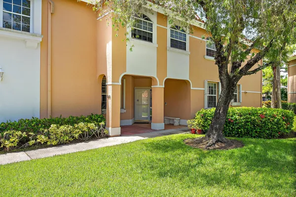 $9,500 | 120 Legendary Circle, Palm Beach Gardens, FL 33418