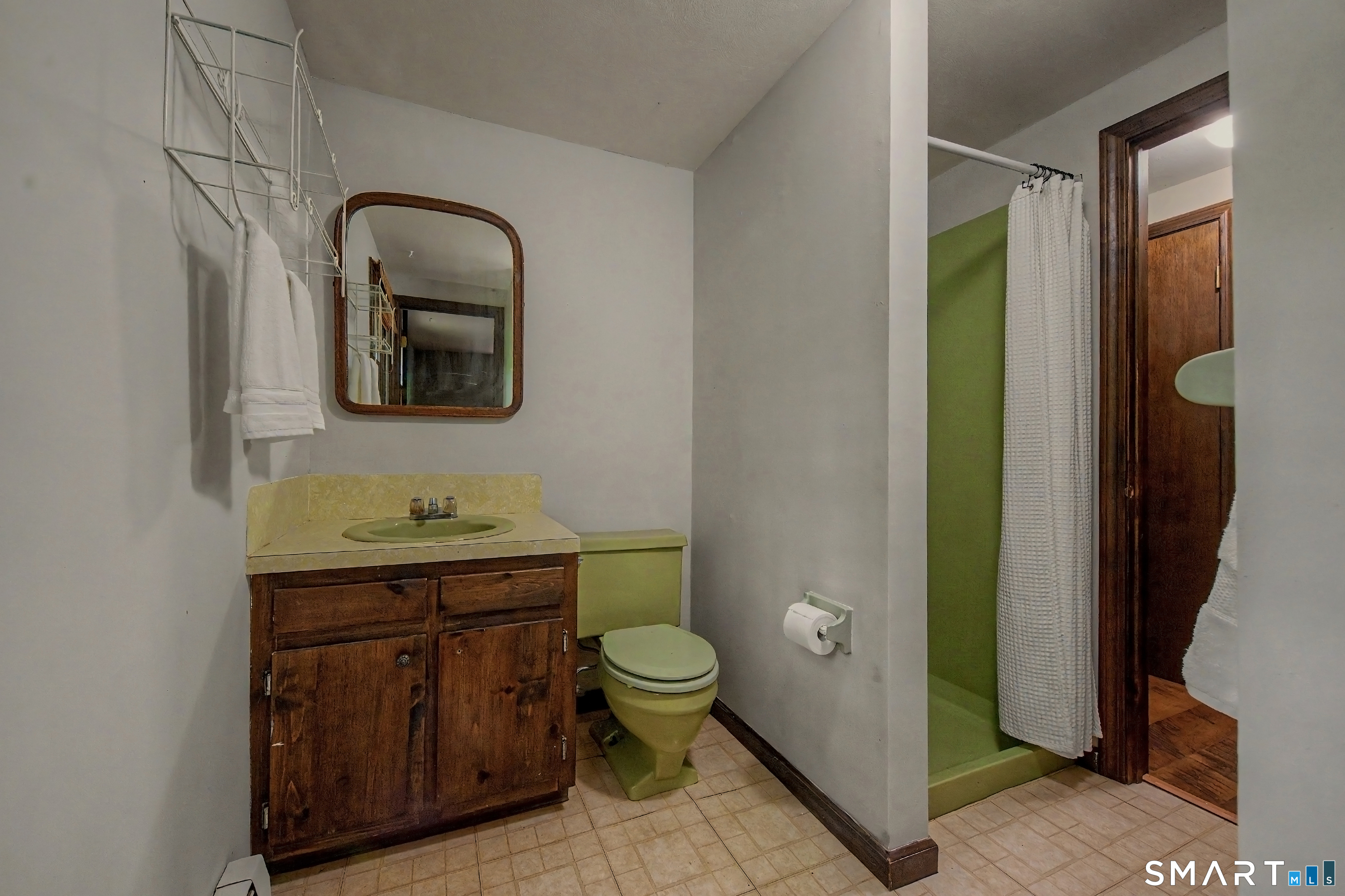 216 Reservoir Road Killingworth, CT 06419 - Photo 15 of 36 Dual-access full bath from bedroom and hallway