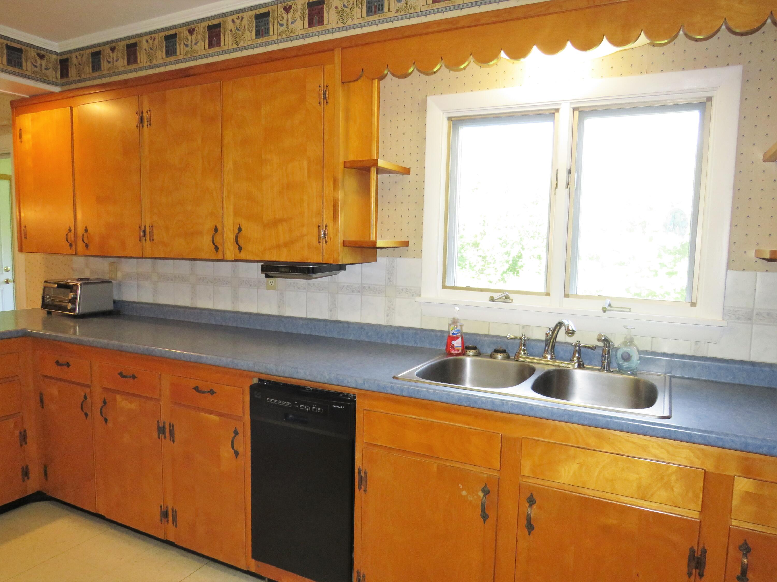 350 Liberty Road Washington, ME 04574 - Photo 6 of 31 IMG_6240