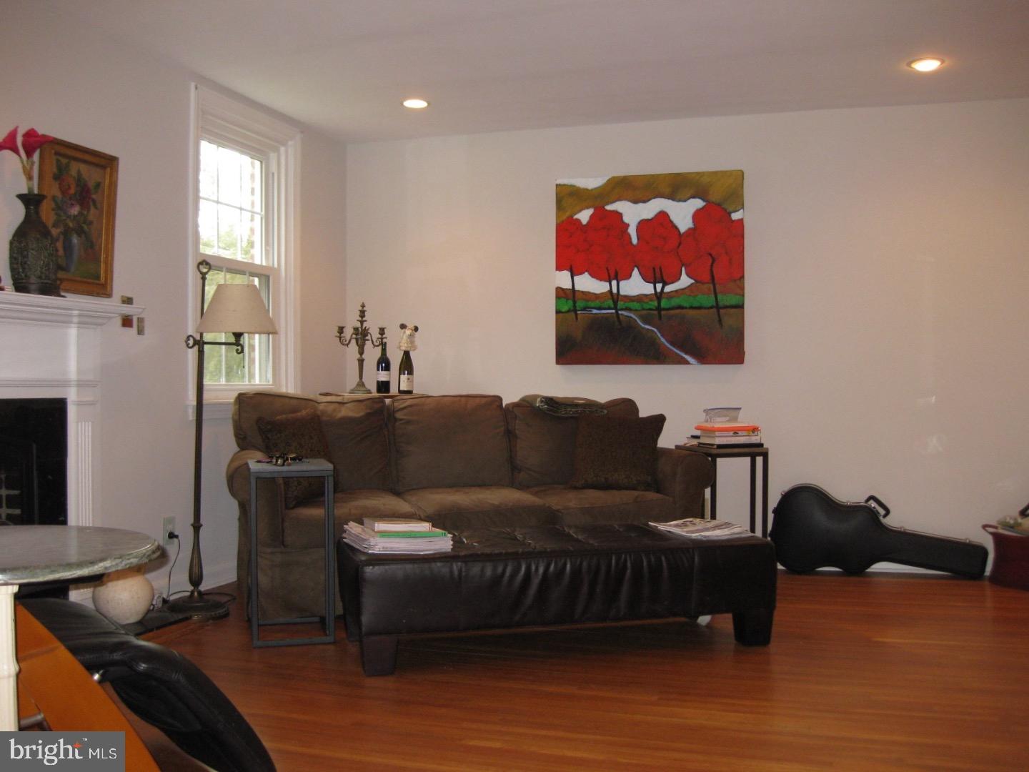 216 Williamsburg Road Ardmore, PA 19003 - Photo 5 of 24 Gallery Image 5