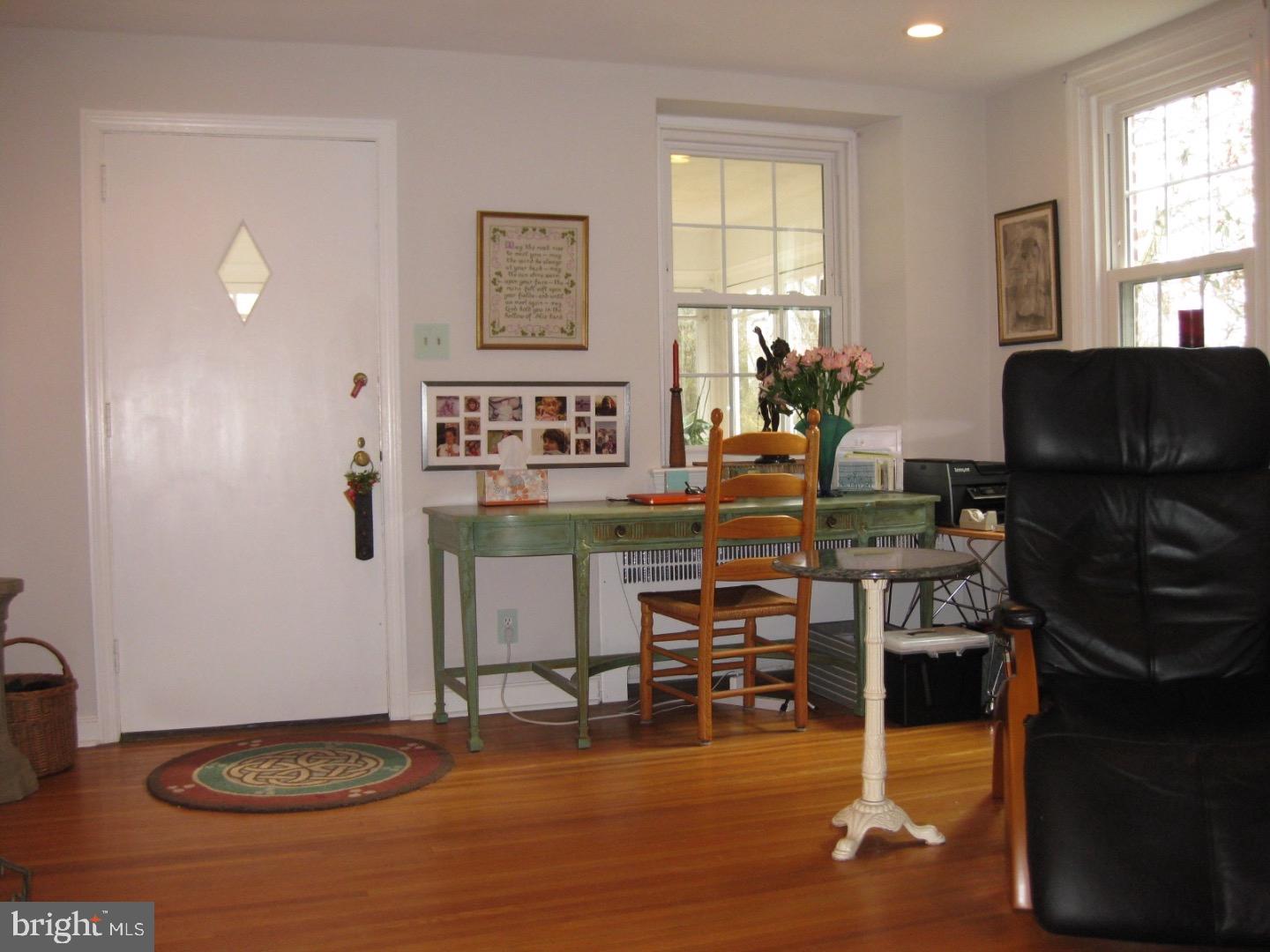 216 Williamsburg Road Ardmore, PA 19003 - Photo 6 of 24 Gallery Image 6