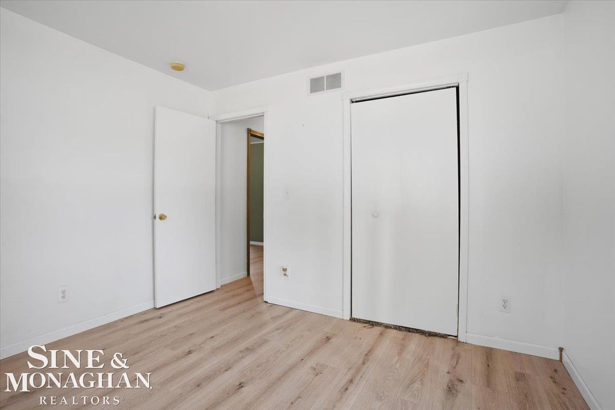 2122 Michigan Street Algonac, MI 48001 - Photo 20 of 40