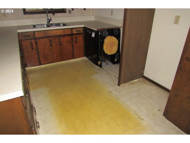 655 Southeast Summit Drive Roseburg, OR 97470 - Photo 4 of 19