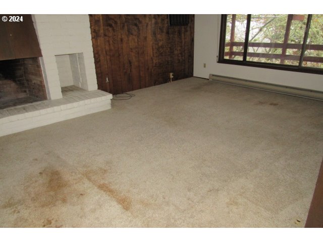 655 Southeast Summit Drive Roseburg, OR 97470 - Photo 5 of 19