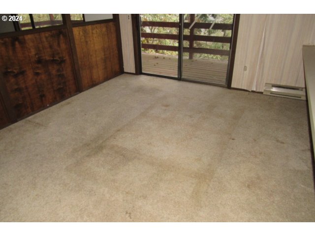 655 Southeast Summit Drive Roseburg, OR 97470 - Photo 9 of 19