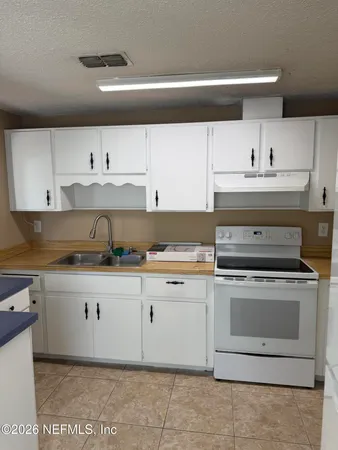 $995 | 1323 Solar Circle, Unit A, Orange Park, FL 32065