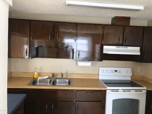 $995 | 1323 Solar Circle, Unit A, Orange Park, FL 32065