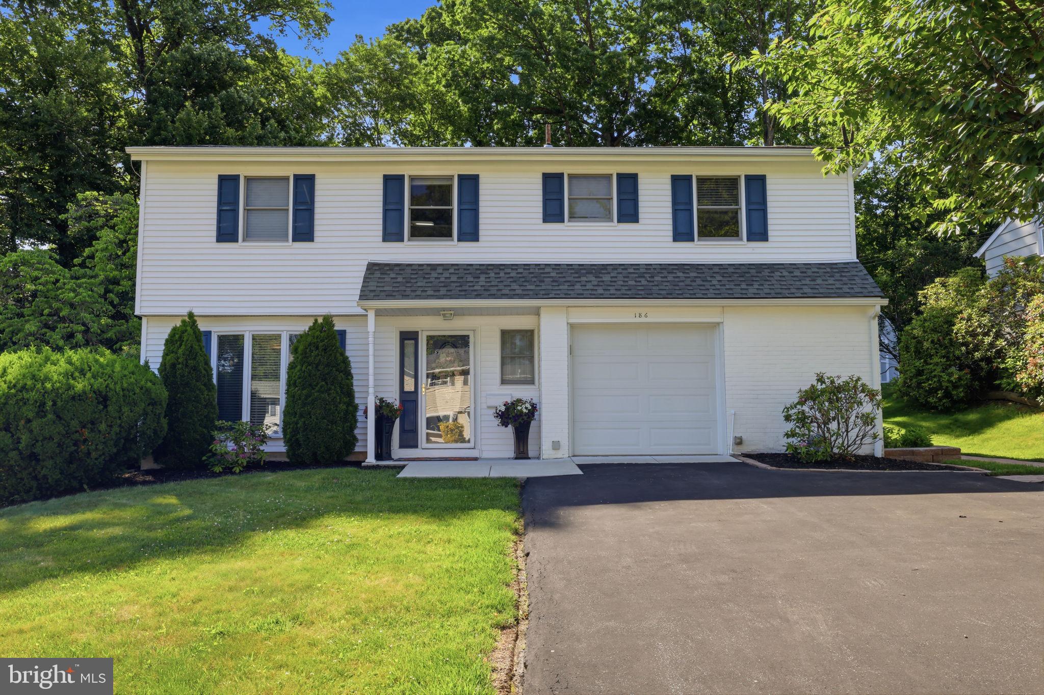 186 Windmill Road Willow Grove, PA 19090 - Photo 2 of 39 Gallery Image 2