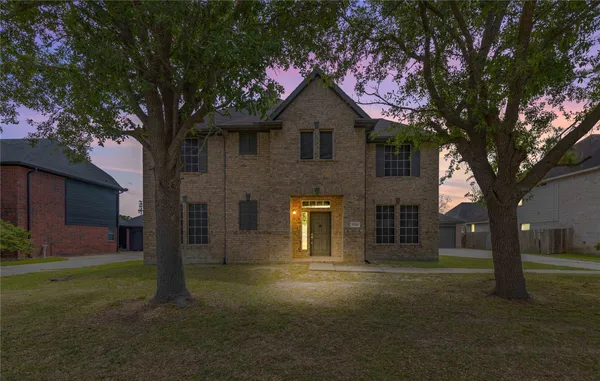 $379,900 | 5214 Sleepy Creek, Cove, TX 77523
