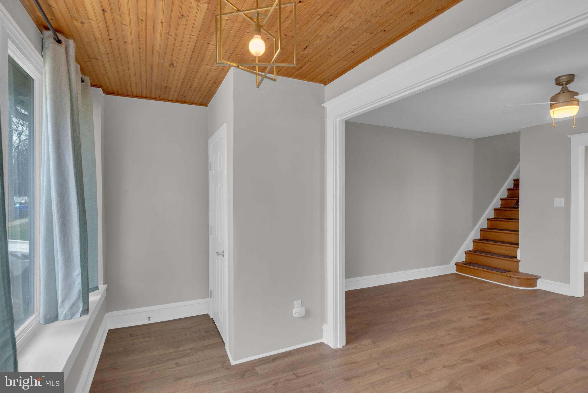 17 East Waverly Road Wyncote, PA 19095 - Photo 3 of 24