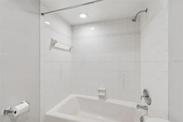 $480,000 | 308 Brentwood Drive, Unit 33617, Temple Terrace, FL 33617