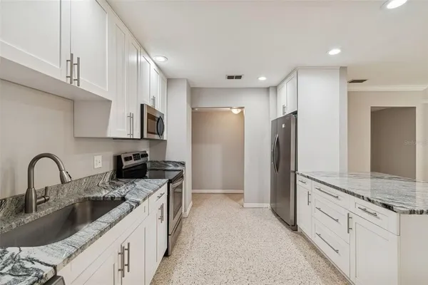 $480,000 | 308 Brentwood Drive, Unit 33617, Temple Terrace, FL 33617