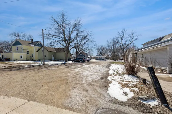 $375,000 | 418 West Main Street, Arlington, MN 55307