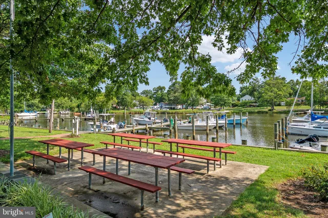 $680,000 | 1718 Millstone Drive, Edgewater, MD 21037