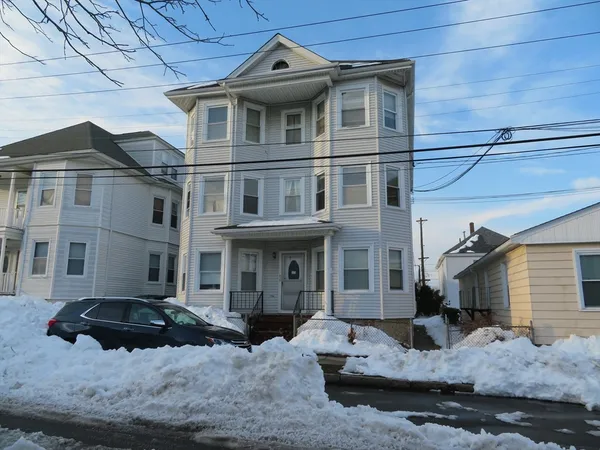 $1,900 | 101 Princeton Street, Unit 2, New Bedford, MA 02745