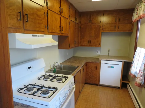 $1,900 | 101 Princeton Street, Unit 2, New Bedford, MA 02745